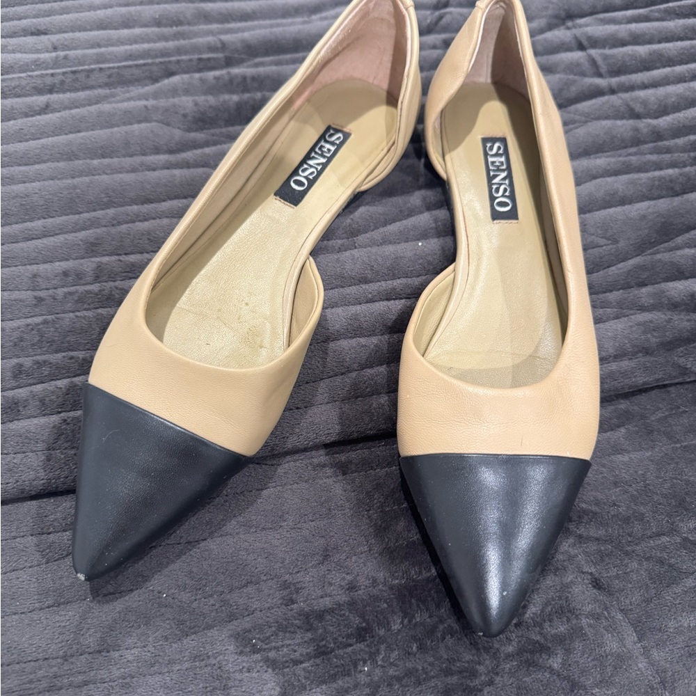 SENSO Beige and Black Pointed Flats